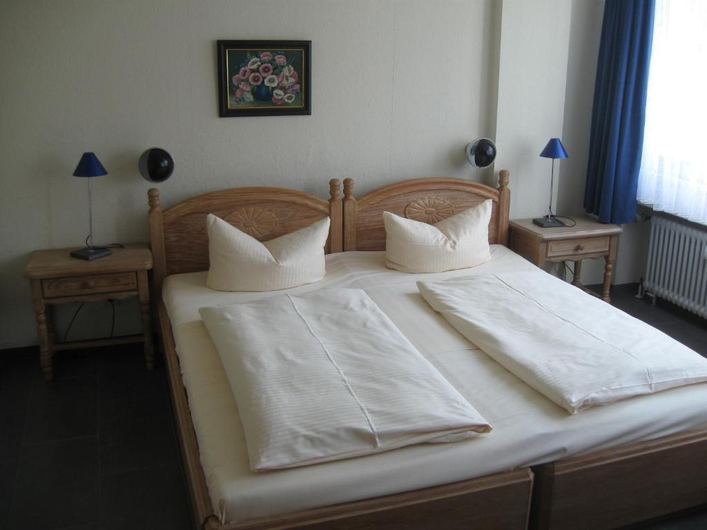 Hotel Central Garni Triberg im Schwarzwald Room photo
